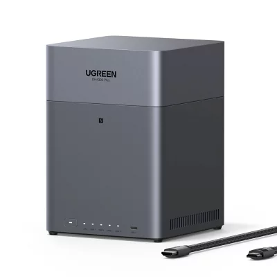 UGREEN NASync DH4300 Plus 本体